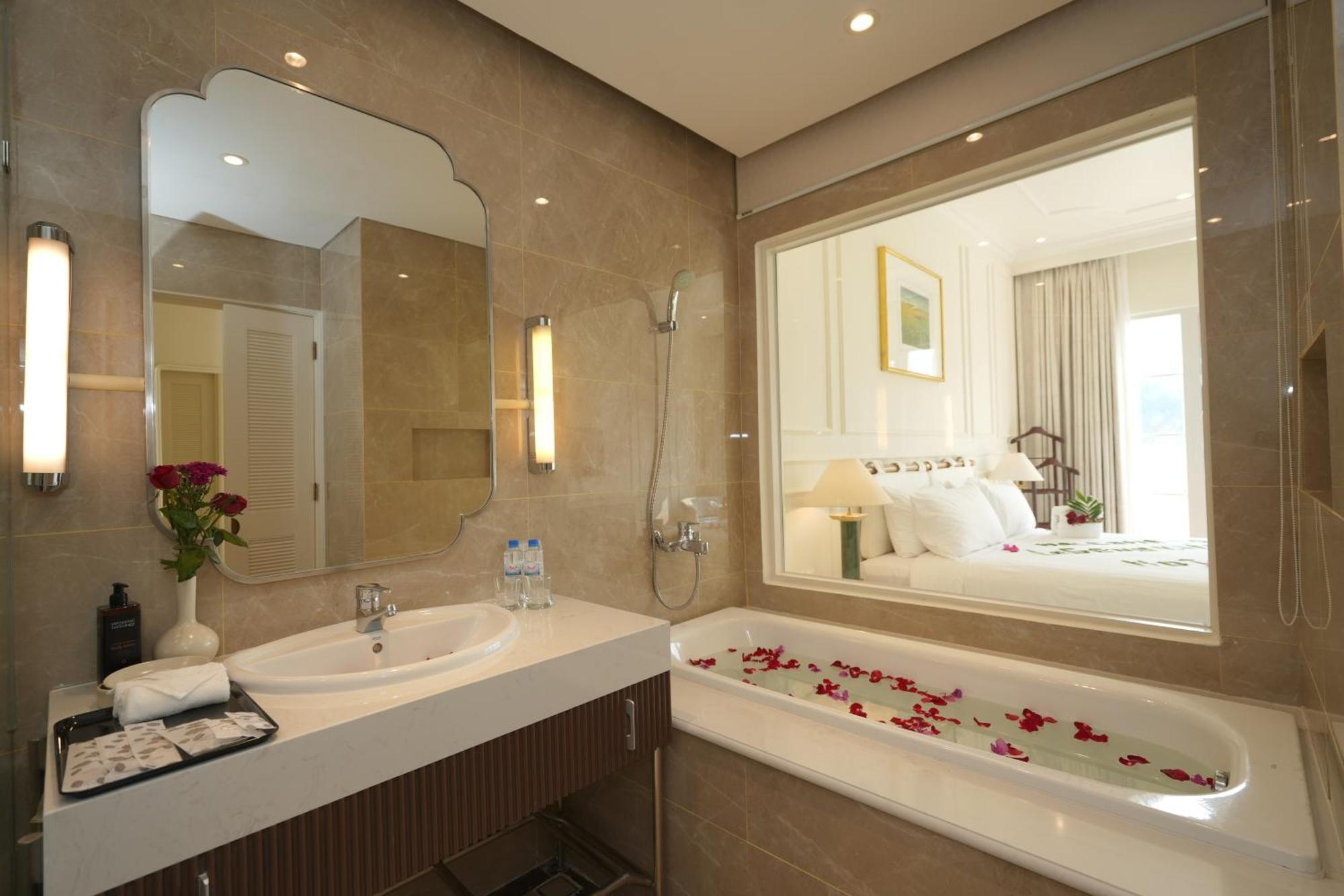 Legend Valley Hotel Ha Nam Phu Ly 외부 사진